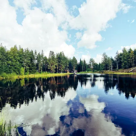 Omatoimista Moekkimajoitusta Luonnon Keskellae Horská chata