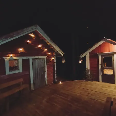 Omatoimista Moekkimajoitusta Luonnon Keskellae Horská chata *