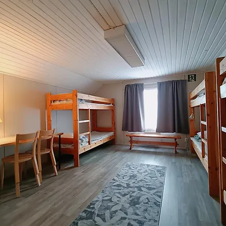 Omatoimista Moekkimajoitusta Luonnon Keskellae *